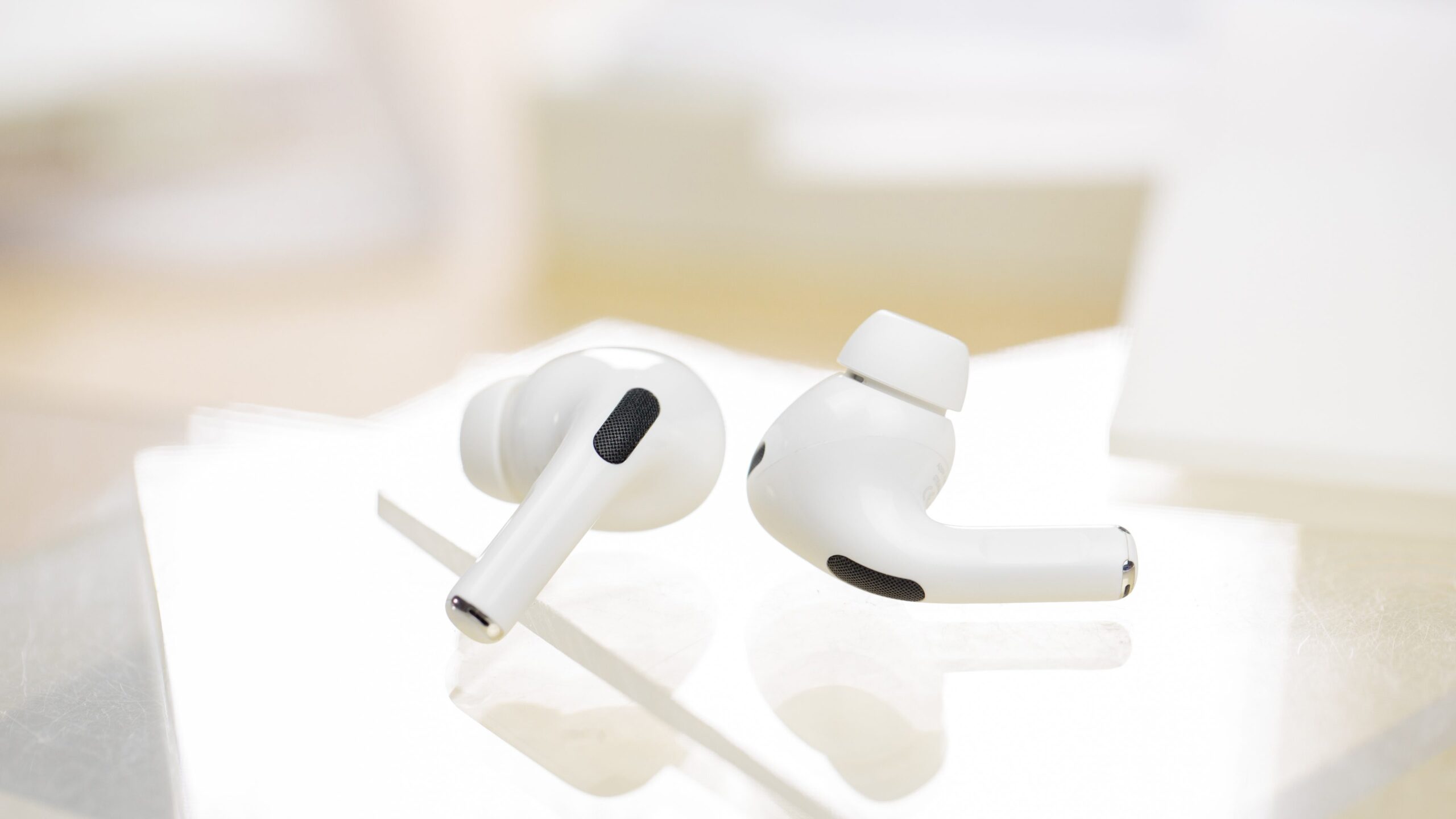 iOS 18.1 Brings Advanced Hearing Health Tools to the AirPods Pro 2