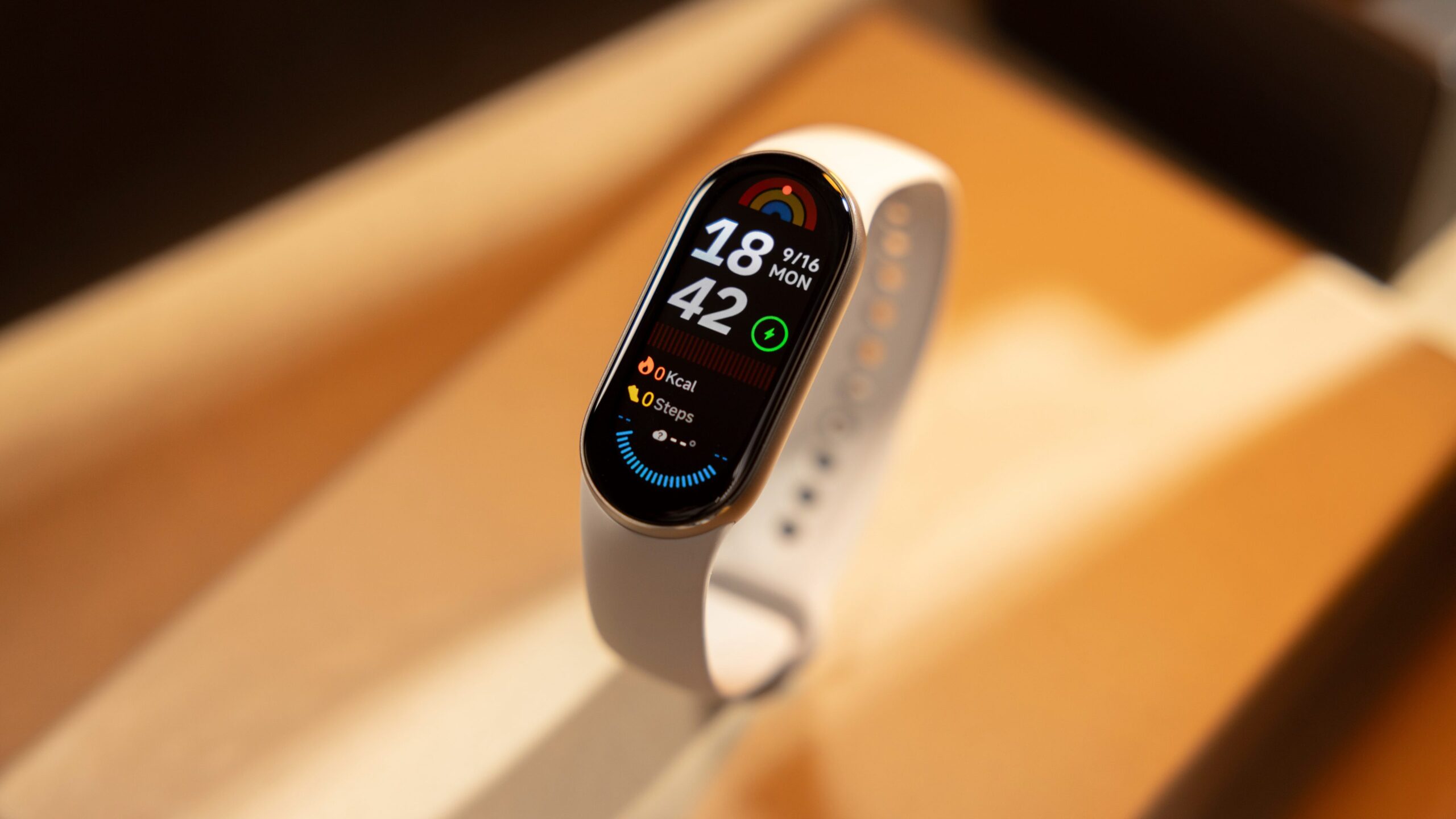 Xiaomi’s Smart Band 9 Active Priced and Pictured